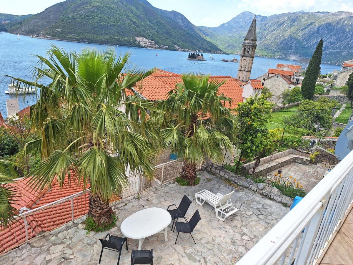 Holiday Home Forteca Perast Exterior foto