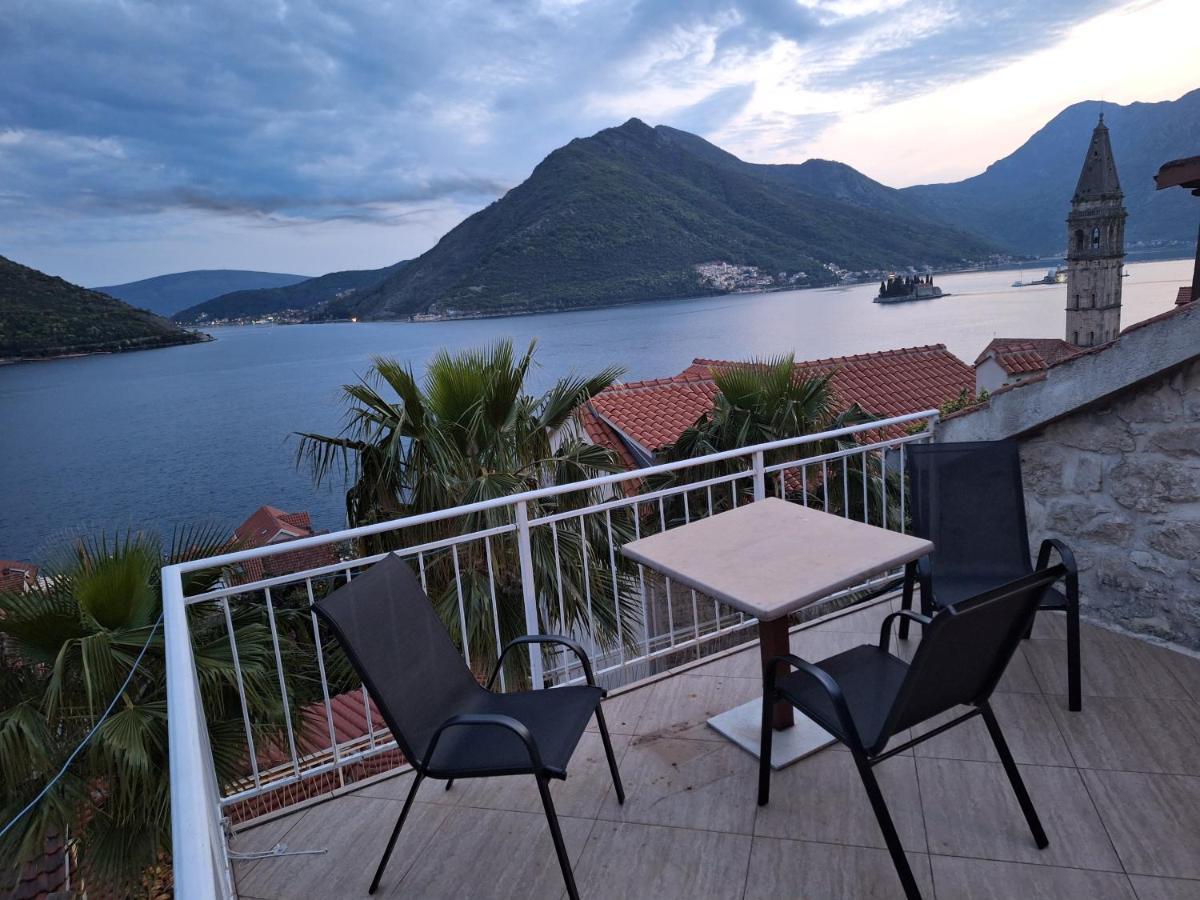 Holiday Home Forteca Perast Exterior foto